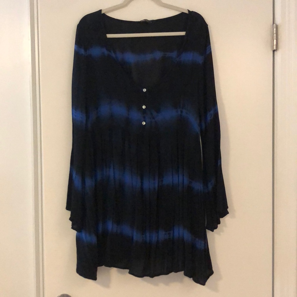 Blue tie dye flowy dress